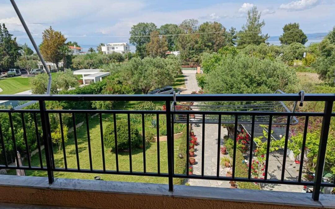 Evi studia pro 3 osoby – pouhých 150 m od pláže